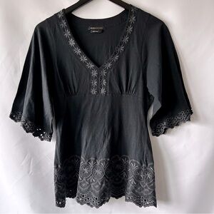 BCBGMaxAzria Women's Black Embroidered V-Neck Top Size Small